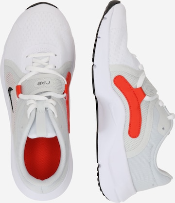 Chaussure de sport 'In-Season TR 13' NIKE en blanc