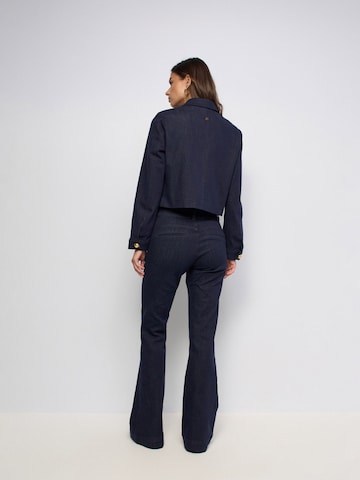 Salsa Jeans Tussenjas in Blauw
