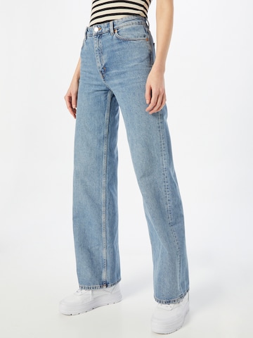 Monki Wide leg Jeans in Blue: front