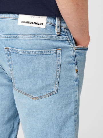 ARMEDANGELS Slimfit Shorts 'NAIL' (GOTS) in Blau