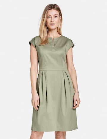 GERRY WEBER Φόρεμα σε πράσινο: μπροστά