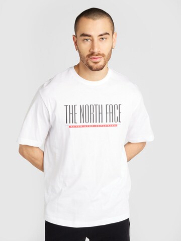 THE NORTH FACE T-shirt 'EST 1966' i vit: framsida