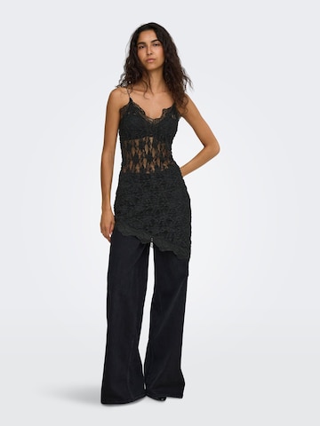 Robe 'ALBINA' ONLY en noir