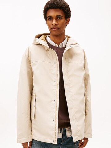 Tommy Jeans Winterjas 'Chicago' in Beige: voorkant