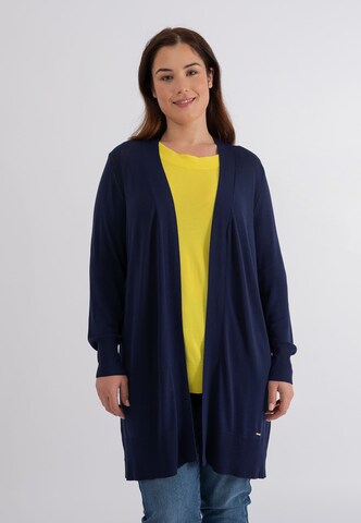 October Cardigan in Blau: Vorderseite