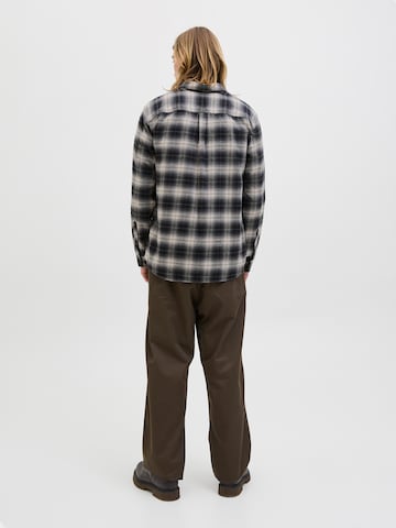 JACK & JONES Comfort fit Button Up Shirt 'JJJames' in Grey