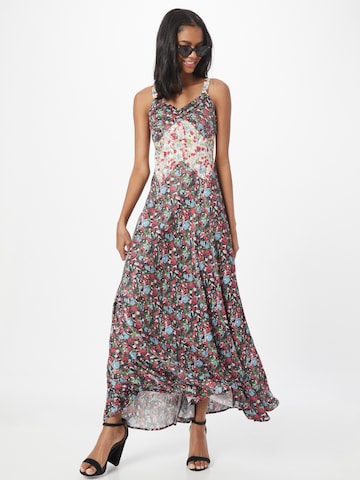 Robe Warehouse en mélange de couleurs