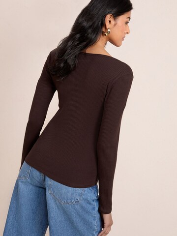 Friends Like These Μπλουζάκι σε καφέ