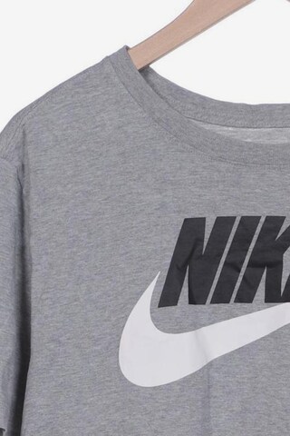 NIKE T-Shirt L in Grau