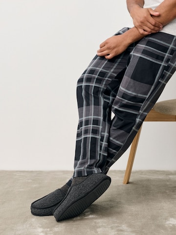 Pantoufle Next en gris