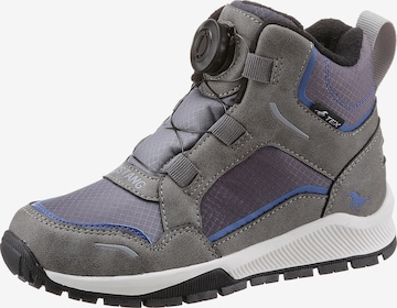 MUSTANG Boot in Grey: front