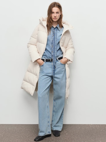 Cappotto invernale 'ESKIMO' di MANGO in bianco