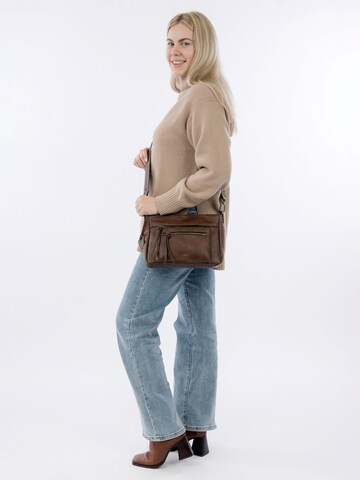 Emily & Noah Crossbody bag 'Davina' in Brown