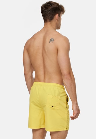 INDICODE JEANS Board Shorts 'Ferguson' in Yellow