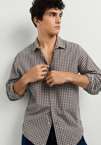 Pepe Jeans - Ajuste regular Camisa 'Rotherdam' en verde: frente