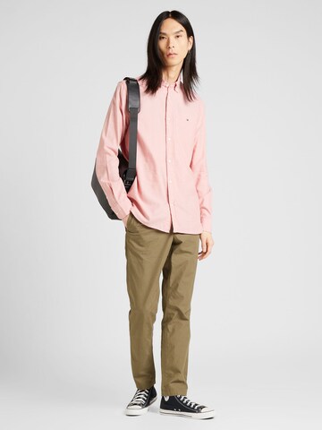 Coupe slim Chemise 'Flex' TOMMY HILFIGER en rose