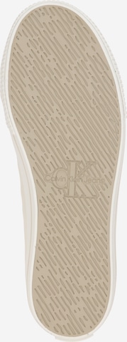 Calvin Klein Jeans Rövid szárú sportcipők 'CAP PRIDE' - fehér