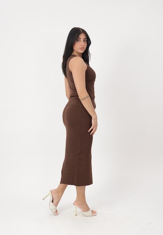 Costume Elara en marron