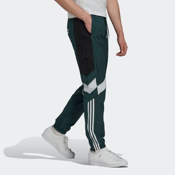 Regular Pantalon 'Rekive' ADIDAS ORIGINALS en vert