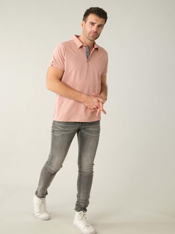 Deeluxe Poloshirt 'Rainleso' in Pink