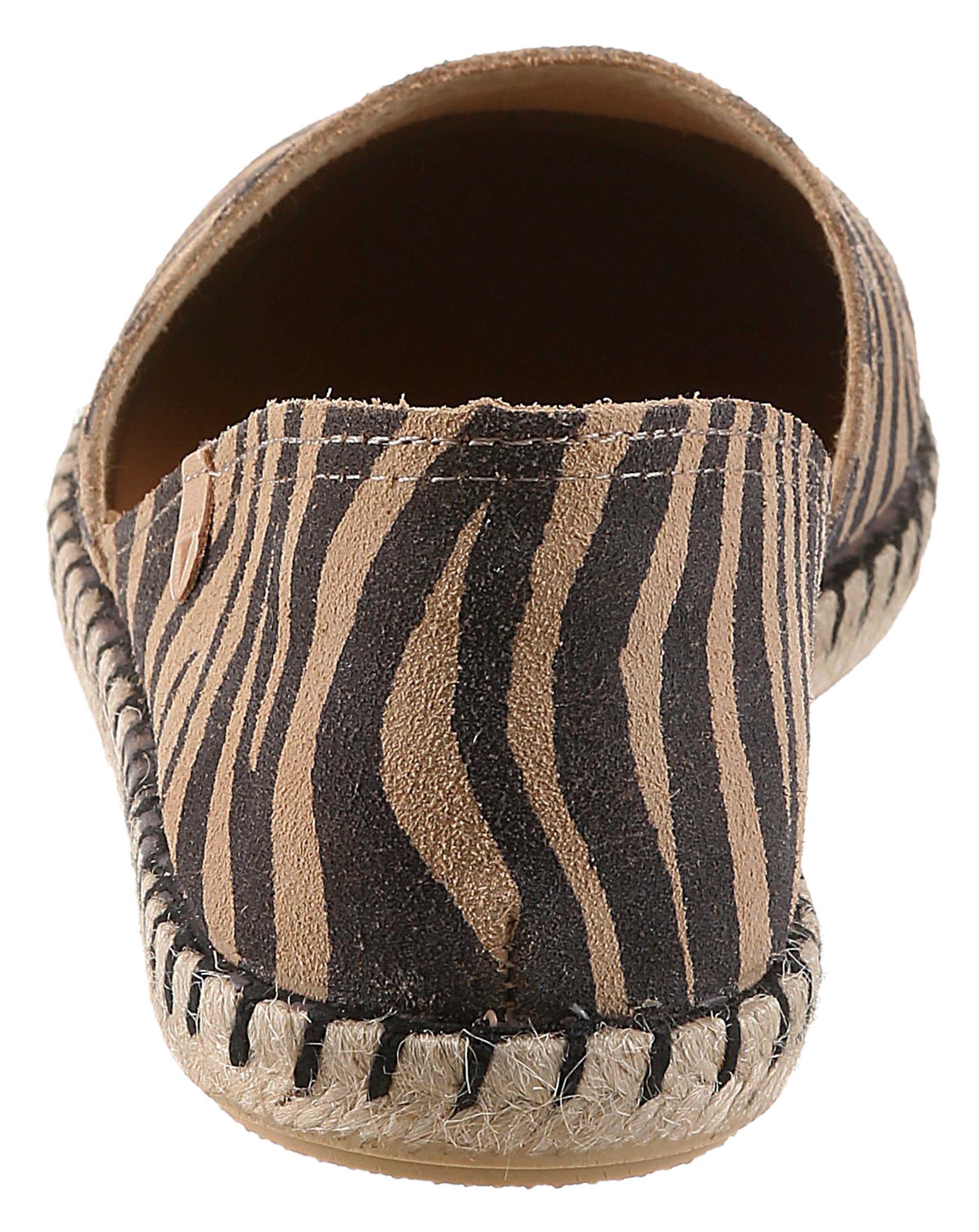 VERBENAS Espadrilles in Beige