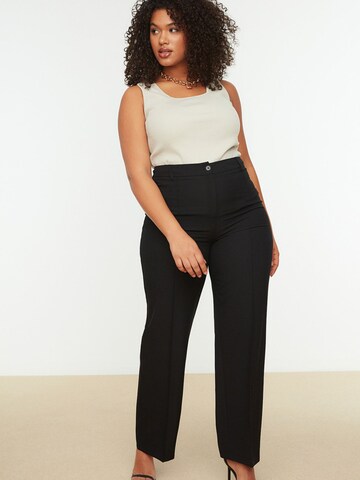 Trendyol Curve Regular Pleated Pants in Black