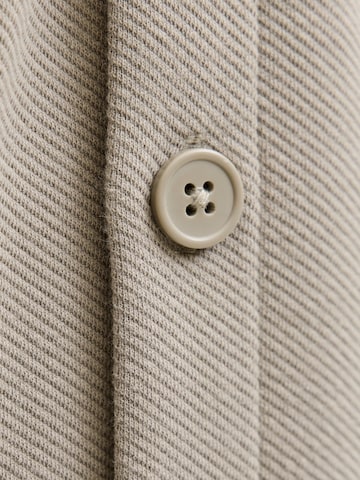 aprel Overgangsjakke i beige