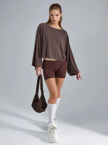 T-shirt Busem en marron