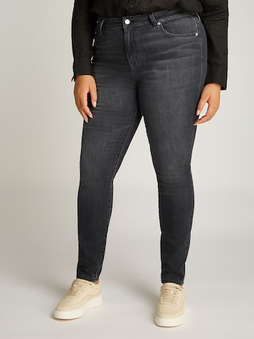 Skinny Jeans 'Melany' di Tommy Jeans Curve in grigio: frontale