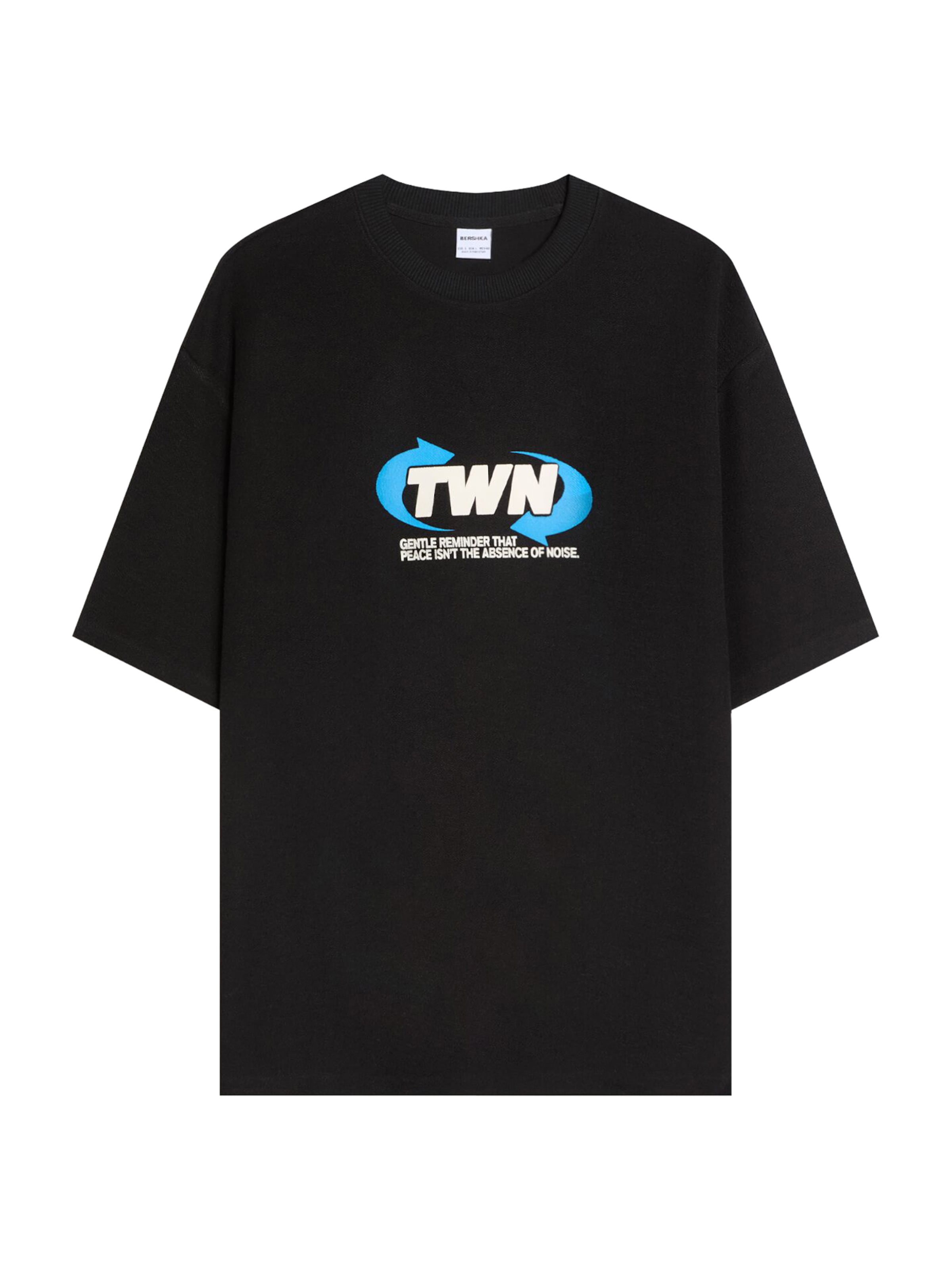 Tricou de la Bershka pe negru: față