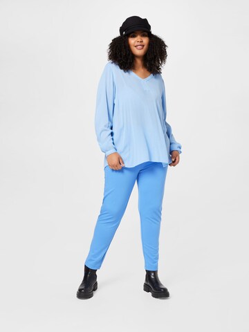 KAFFE CURVE Blouse 'Ami' in Blauw