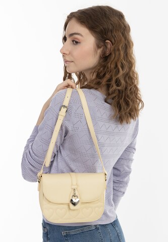 MYMO Crossbody Bag in Yellow: front