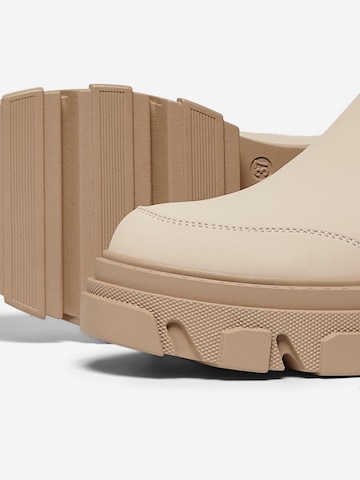 ONLY Chelsea Boots 'Tola' in Beige