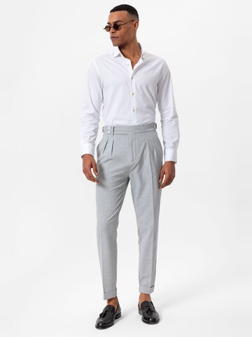 Antioch Regular Pleat-front trousers in Grey