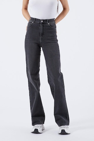 Dr. Denim Jeans 'Moxy' in Grey: front