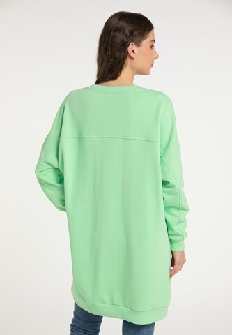 Rochie de la MYMO pe verde