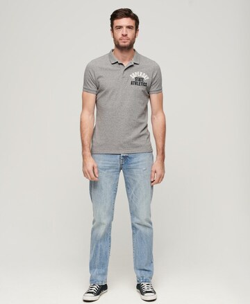 Maglietta di Superdry in grigio