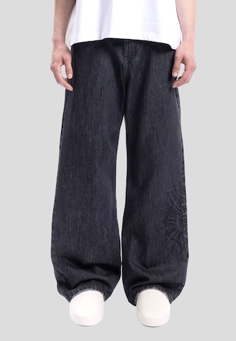 FAVELA Baggy Jeans 'Sacred' in Black: front