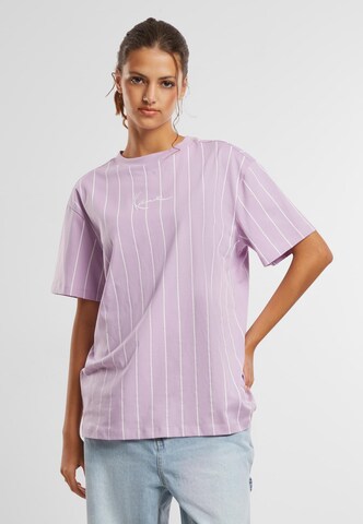 Karl Kani - Camiseta 'Essential' en lila: frente