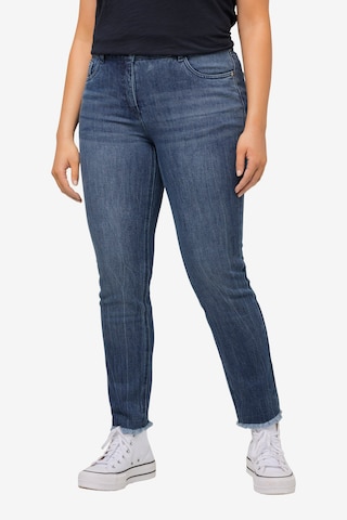 Ulla Popken Slimfit Jeans 'Sarah' in Blauw: voorkant