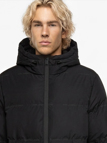 Veste d’hiver KARL LAGERFELD JEANS en noir