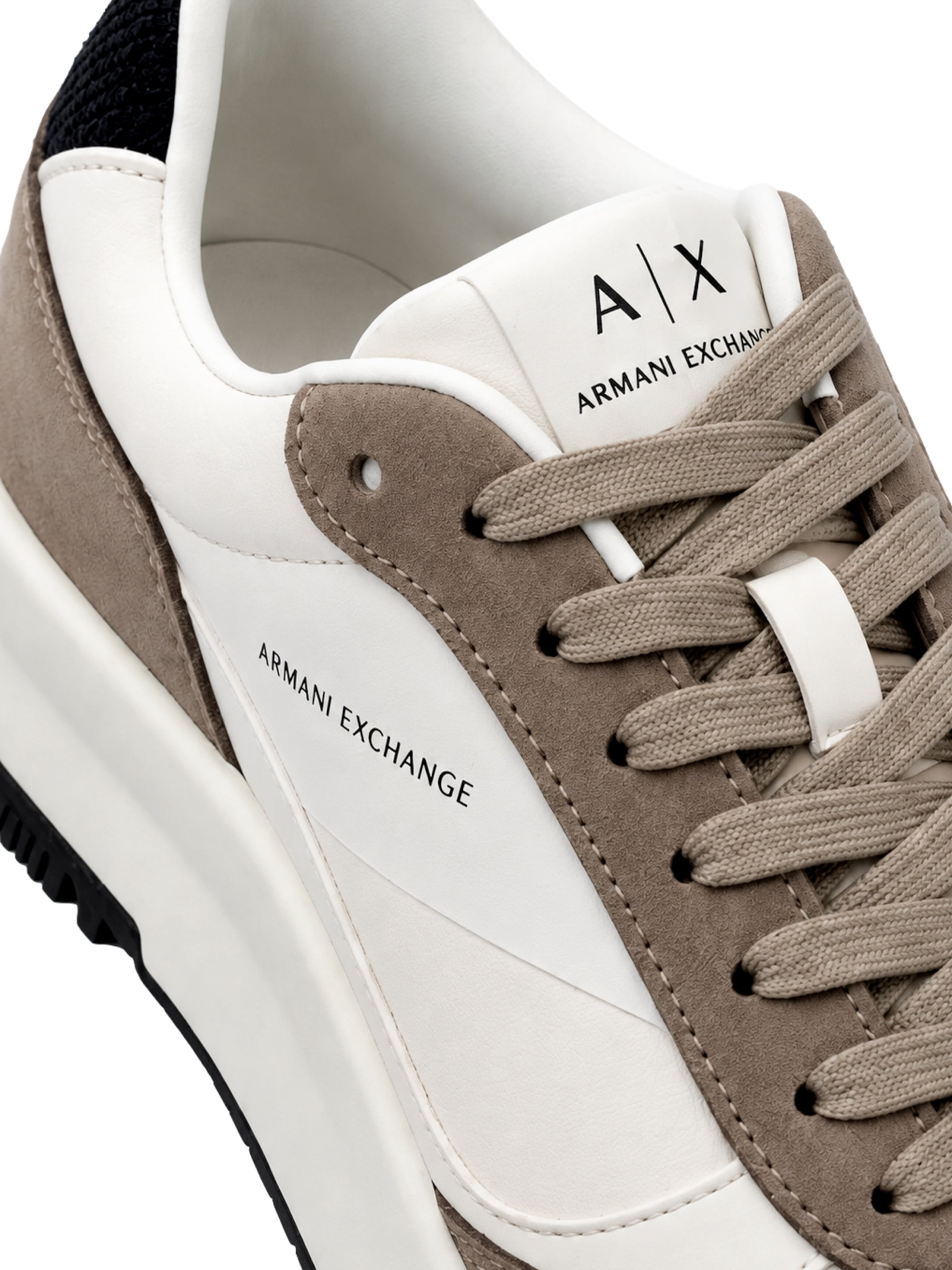 ARMANI EXCHANGE Sneakers in White
