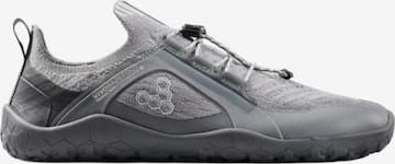 Vivo Barefoot Matalavartiset tennarit 'PRIMUS TRAIL KNIT FG' värissä harmaa: etupuoli