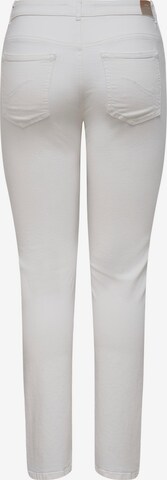 ONLY Carmakoma Slim fit Jeans 'Laola' in White