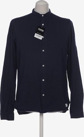 NOWADAYS Button Up Shirt in S in Blue: front