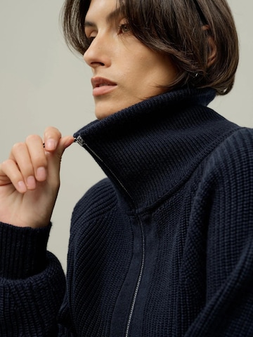 Lilysilk Strickjacke 'Rippstrick-Pullover mit Reißverschluss'‌ in Blau