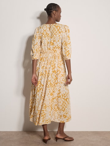 Robe ' ' Apricot en jaune
