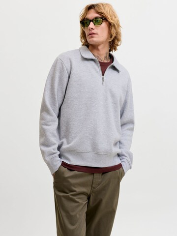 JACK & JONES Sweatshirt in Grau: Vorderseite