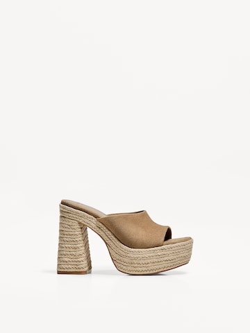 Mule Bershka en marron