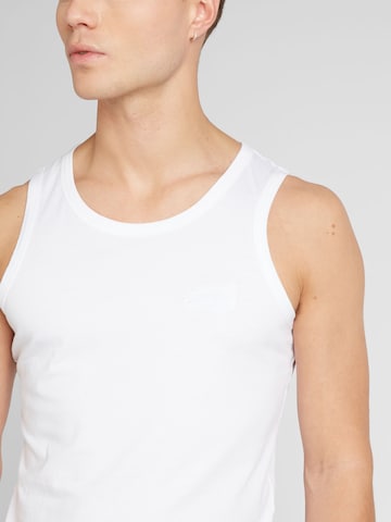 T-Shirt 'ESSENTIAL' Superdry en blanc